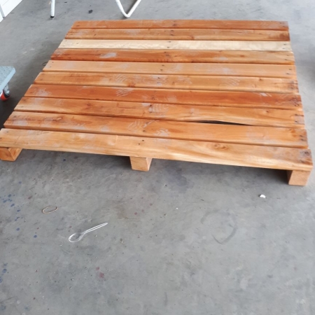 Pallet Kayu